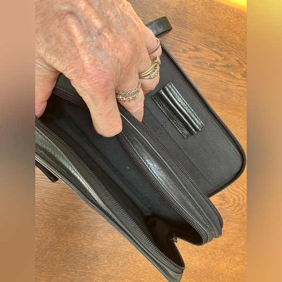 Black never used organizer bag-lots sections- glasses-phone-cards-w/carry strap. - Picture 3 of 5